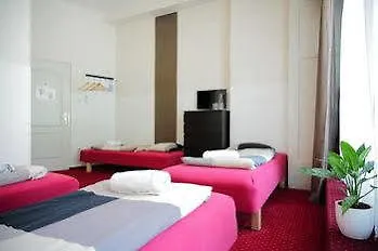 Maverick Ensuites Budapest