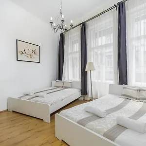 Apartment Real Wesselenyi